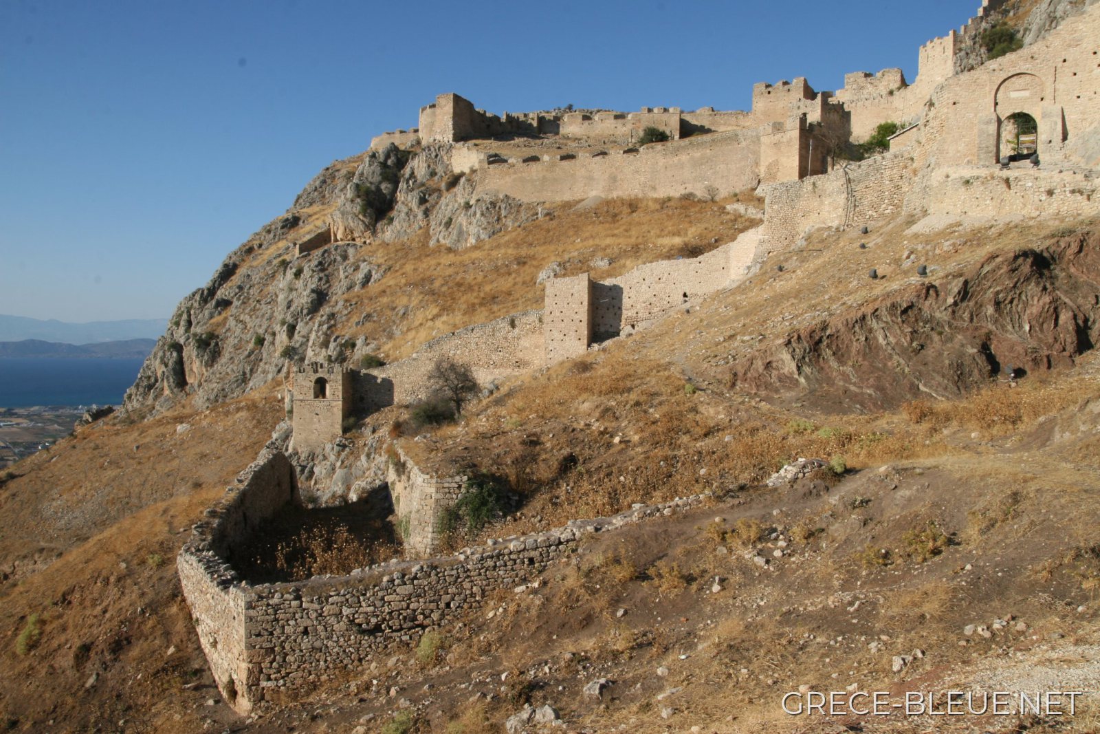 Forteresse d'Acrocorinthe en Grèce 02