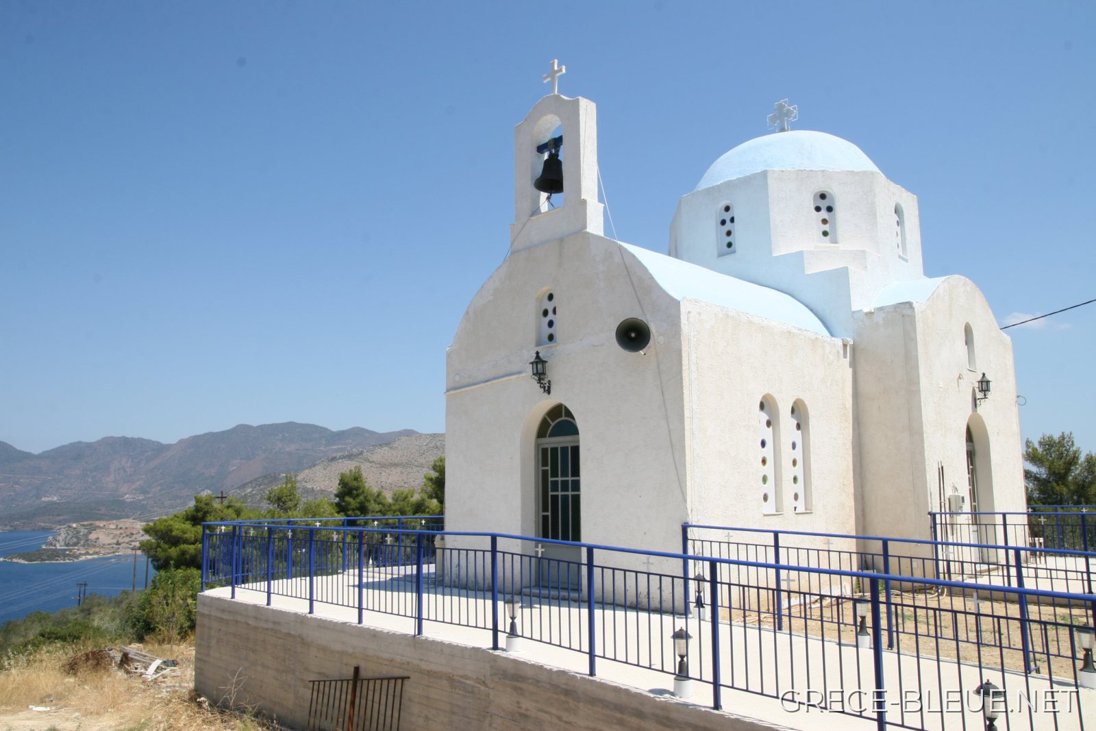 Eglise sur la côte de l'Argolide 01