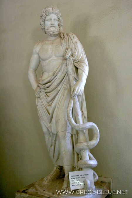 Statue d'Asclépios, Epidaure