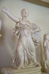 Statue au musée d'Epidaure