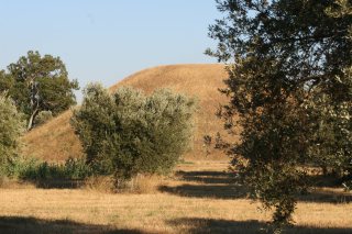 Tumulus des athéniens à Marathon